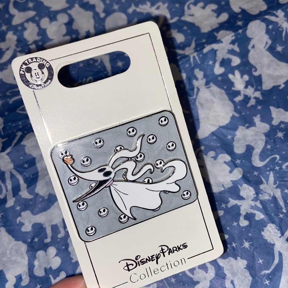 NWT Nightmare Before Christmas Zero Pin